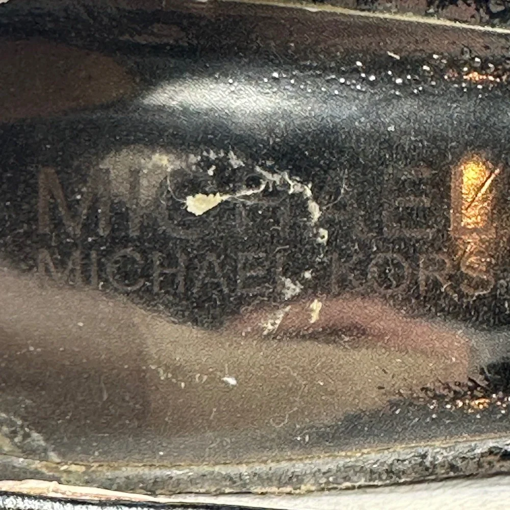 Michael Michael Kors Women 6M Pewter Metallic Croc Embossed Pointed Toe‎ Pumps